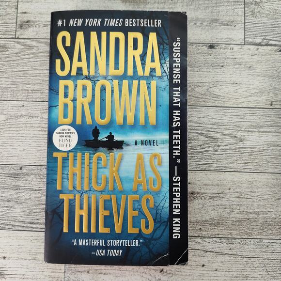 THICK AS THIEVES Sandra Brown Paperback 2021 1st Oversize Mass Market‎ Edition - Picture 11 of 12